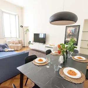  Apartment Luxury Near Duomo Italia 38 Italy