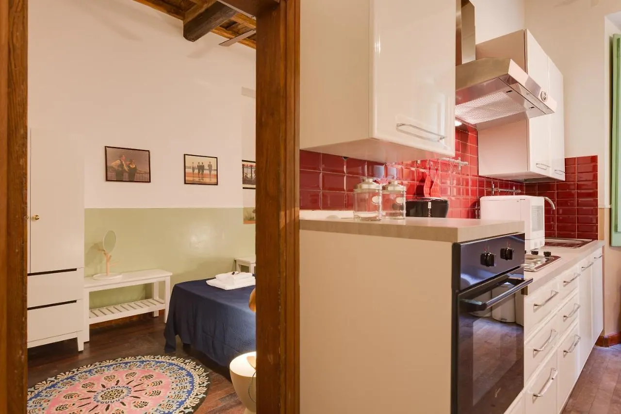 Romac Baullari Holiday Apartment In Campo De Fiori Rome