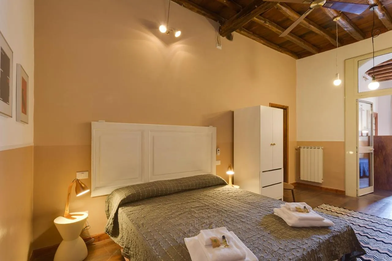 Romac Baullari Holiday Apartment In Campo De Fiori