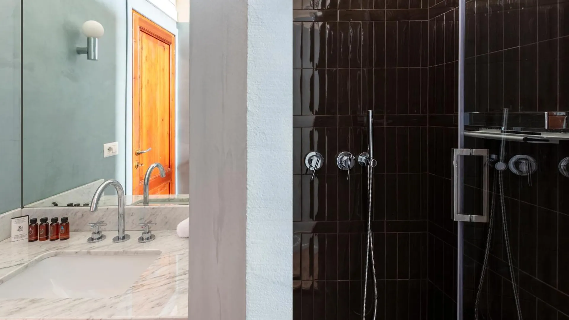 Romac Baullari Holiday Apartment In Campo De Fiori Italy